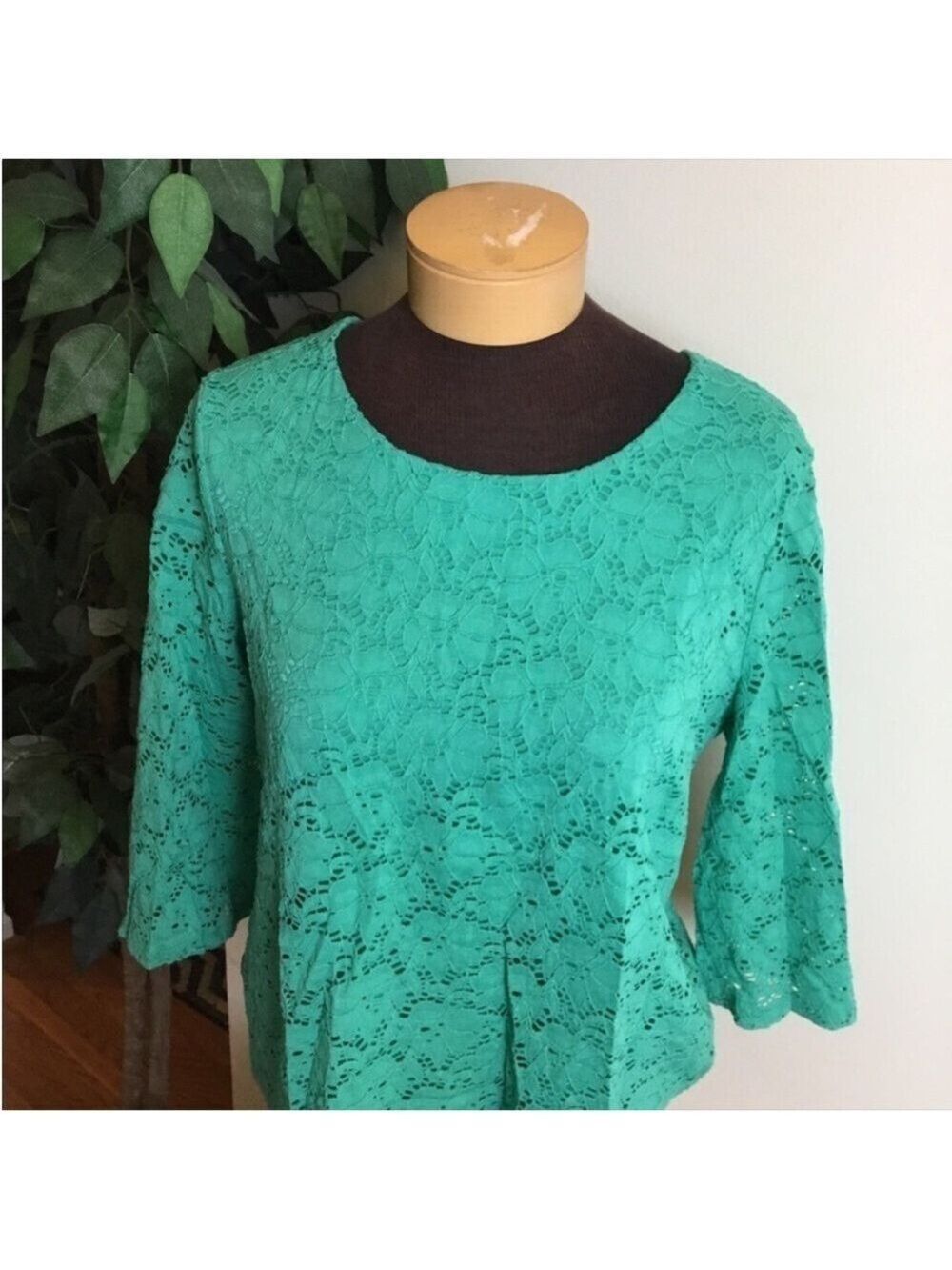 Alfani floral lace pullover blouse Women’s size medium green 3/4 sleeve - Picture 6 of 16